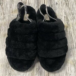 Like new UGG SLIPPERS